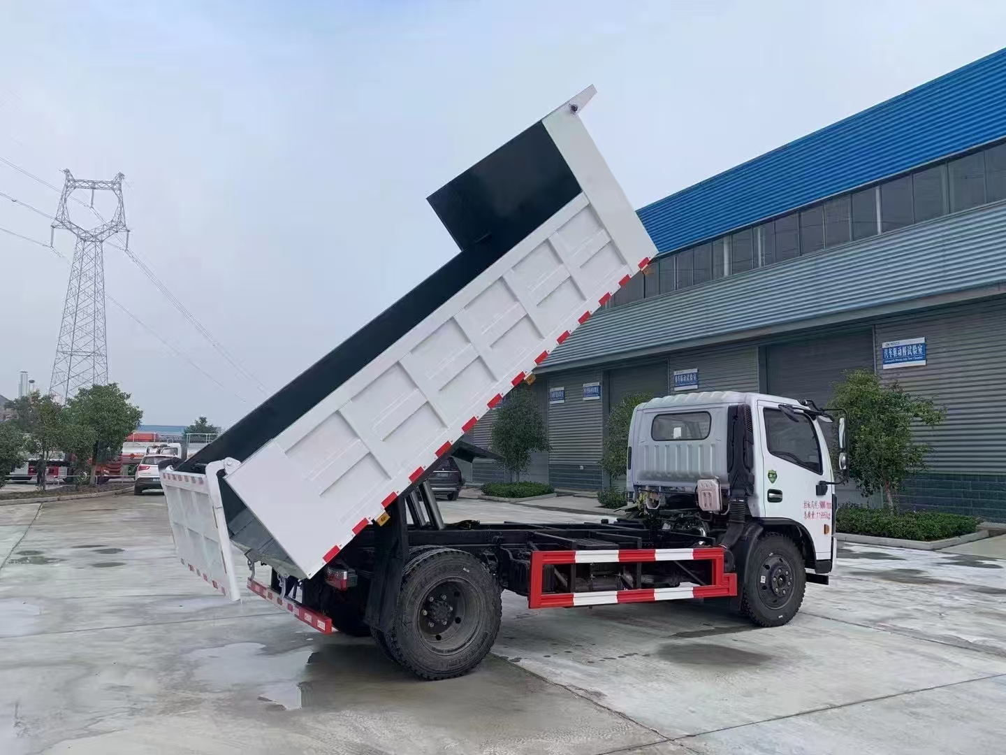 重汽HOWO6米20吨自卸汽车