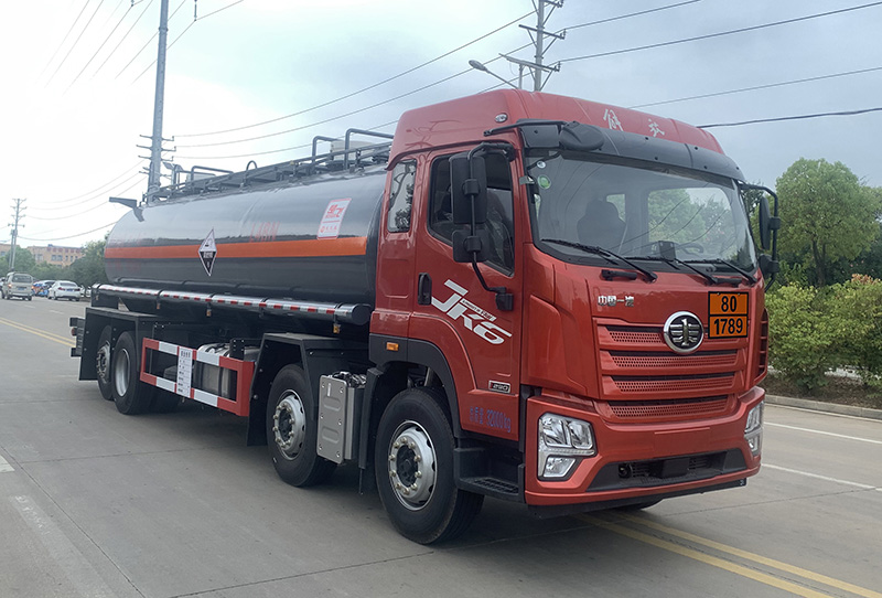 解放18.4方腐蚀性物品罐式运输车