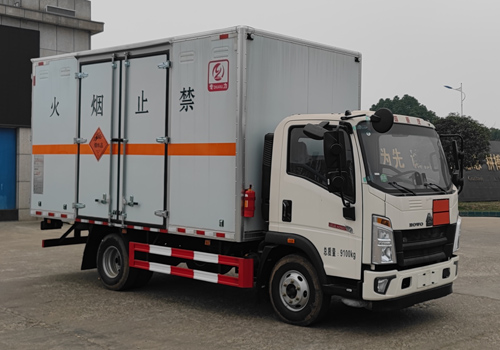 重汽2轴爆破器材运输车
