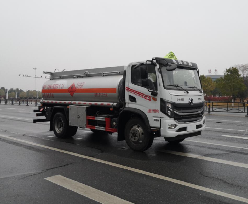 东风8.5方加油车