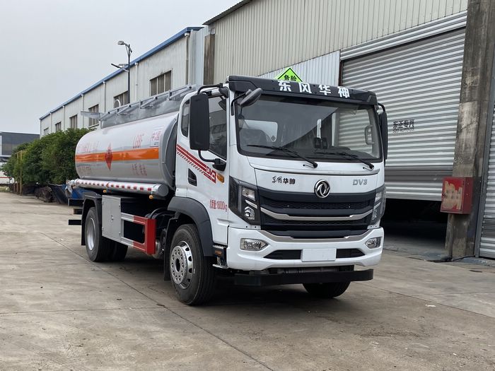 东风13.3方加油车