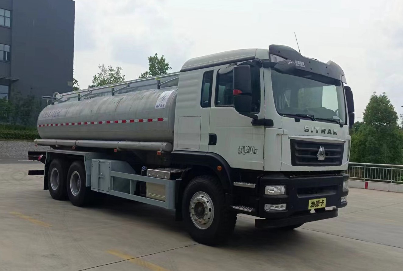 重汽15方供液车