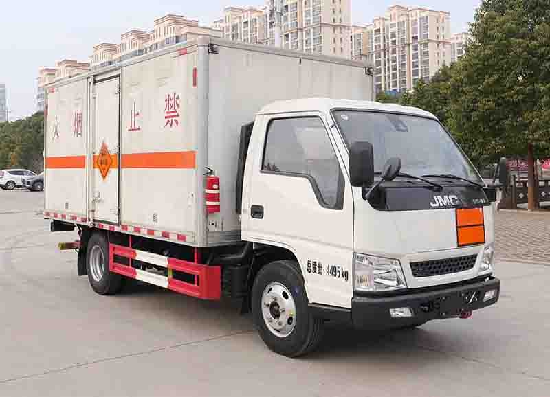 江铃2轴爆破器材运输车