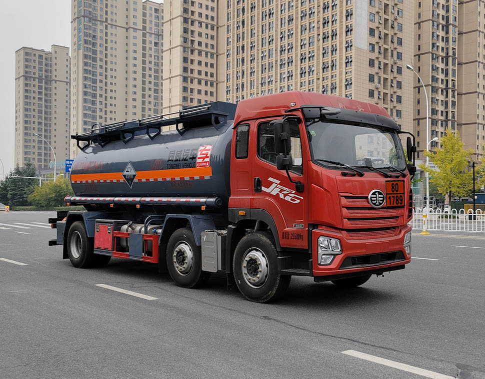 解放14.5方腐蚀性物品罐式运输车