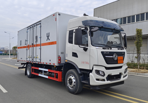 东风2轴爆破器材运输车