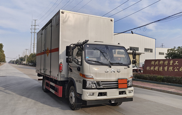 江淮2轴爆破器材运输车