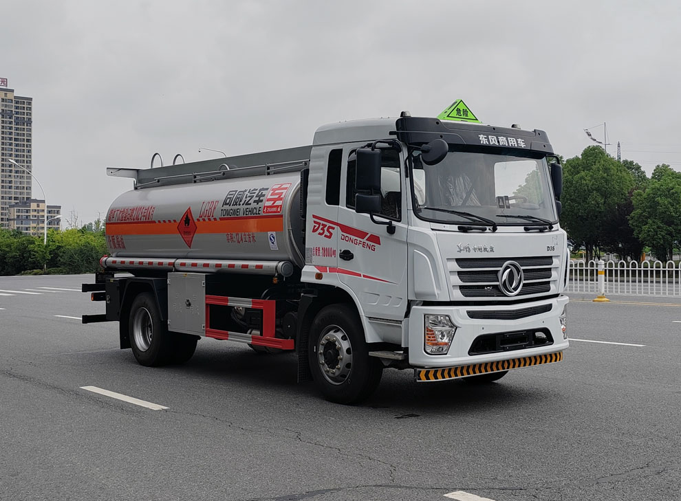 12.4方加油车