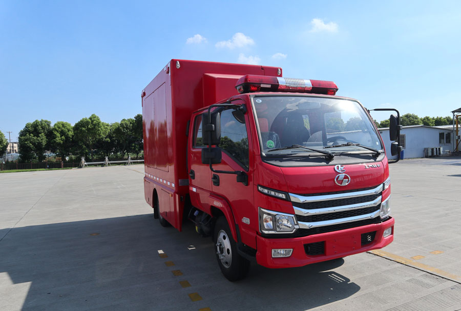 2轴宣传消防车