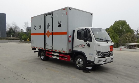 福田2轴爆破器材运输车