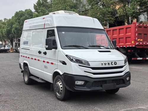 跃进2轴冷藏车