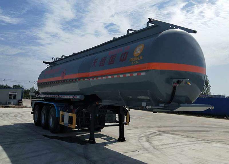 30方易燃液体罐式运输半挂车