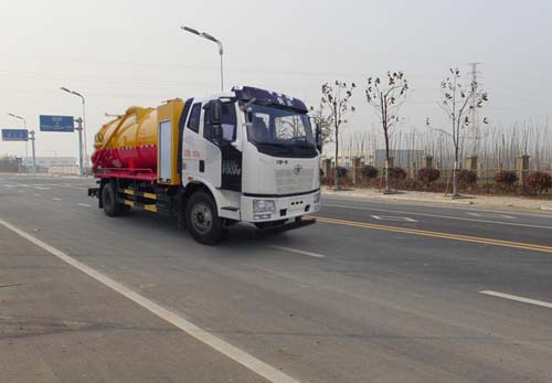 解放7.6方清洗吸污车