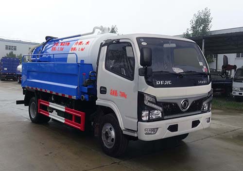 东风1.56方清洗吸污车