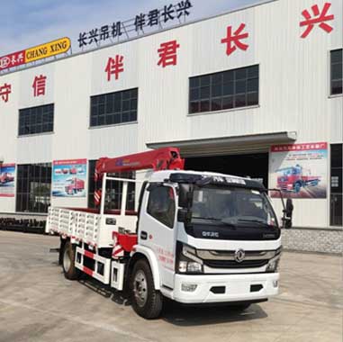 东风2轴随车起重运输车