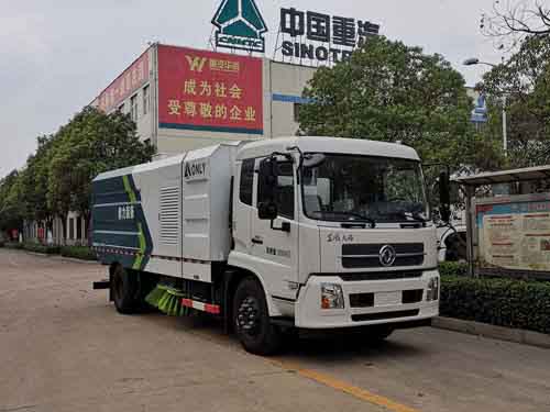 东风2轴扫路车