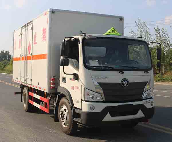 福田2轴易燃液体厢式运输车