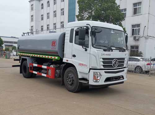 11.18方洒水车