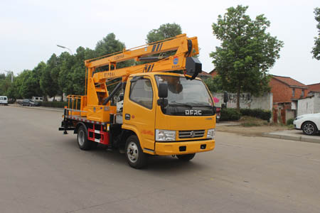 东风2轴高空作业车