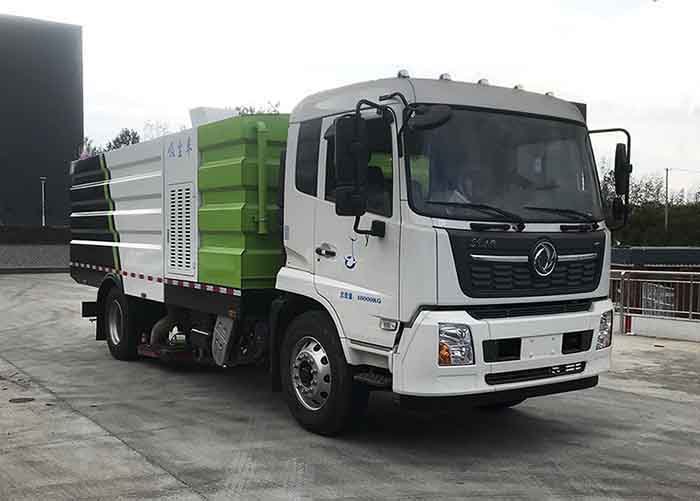 东风2轴吸尘车
