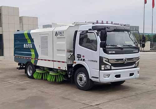 东风2轴扫路车