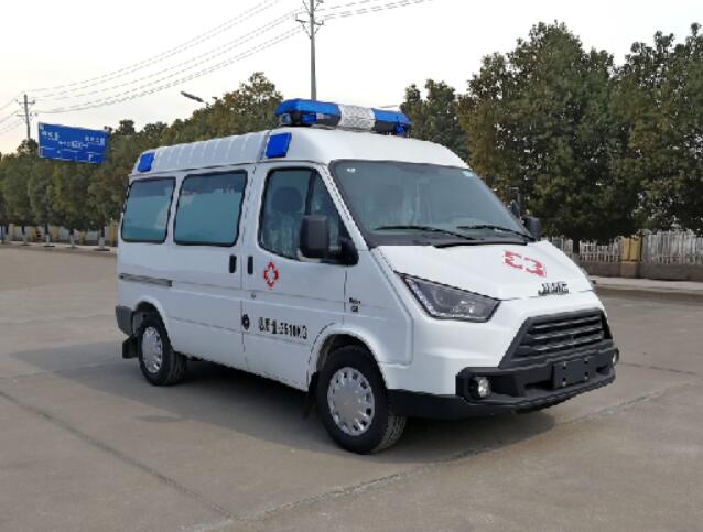 江铃2轴救护车