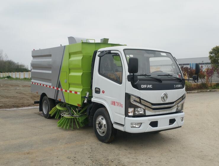 东风2轴扫路车