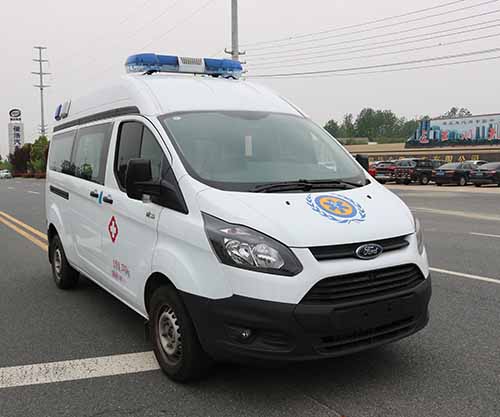 江铃2轴救护车