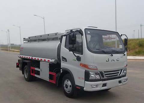 江淮5.7方供液车