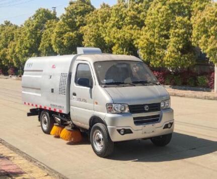 东风2轴扫路车
