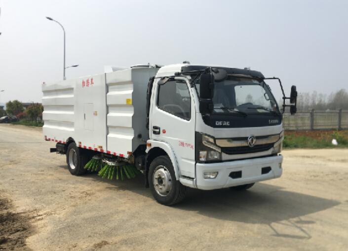 东风2轴扫路车