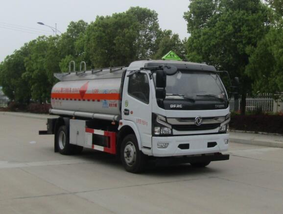 东风8.41方加油车