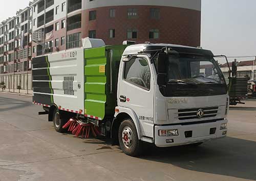 东风2轴扫路车