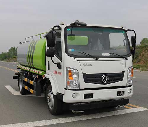 东风4.54方洒水车