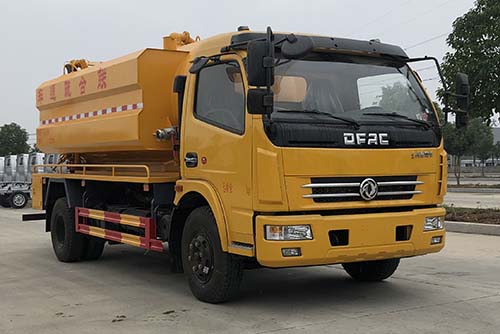 东风4.3方清洗吸污车