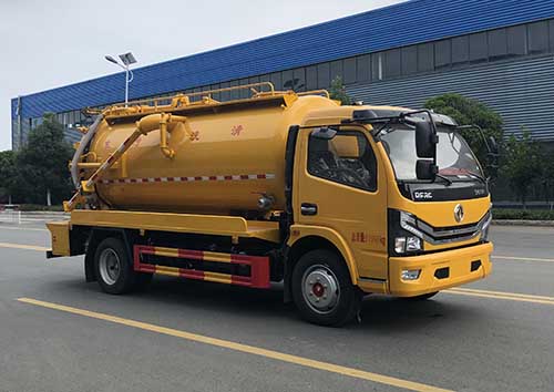 东风5.75方清洗吸污车