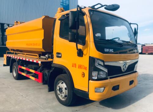 东风4.01方清洗吸污车