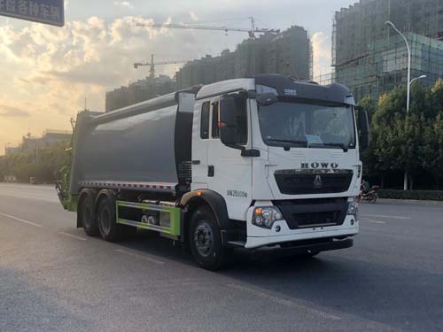 重汽3轴压缩式垃圾车