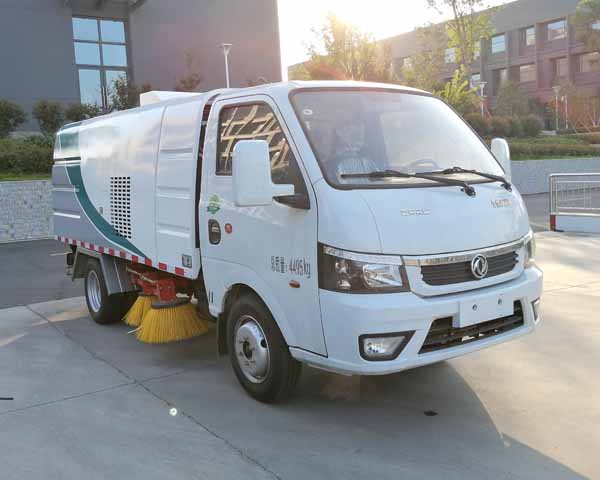 东风2轴纯电动扫路车