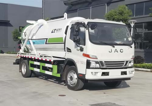 江淮7.65方吸污车