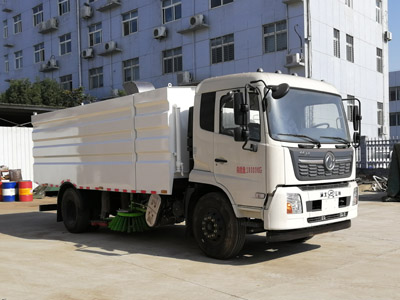 东风2轴吸尘车