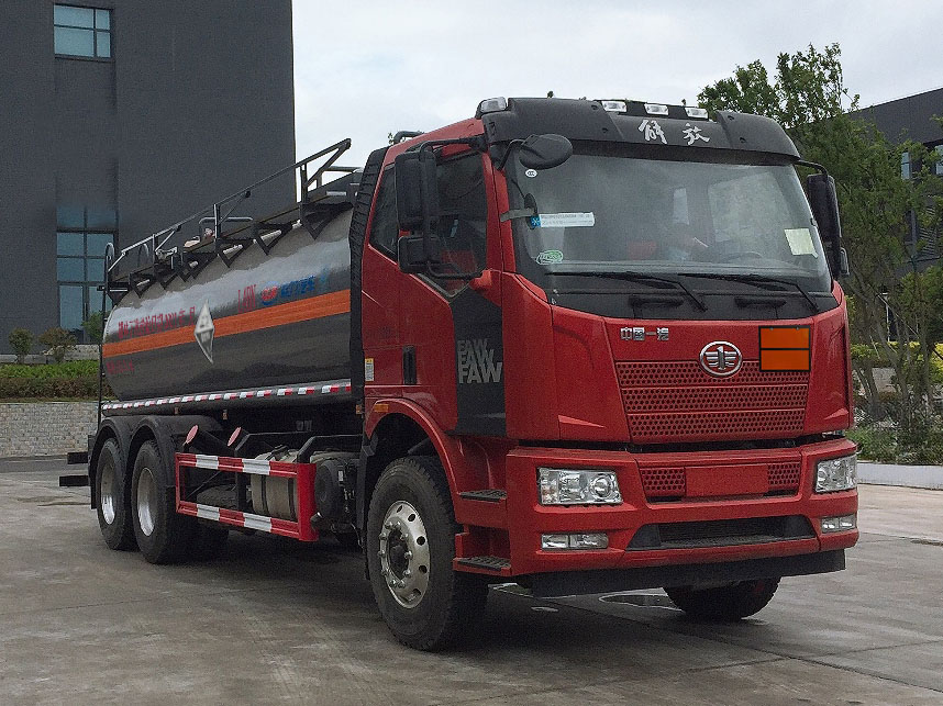 解放15.3方腐蚀性物品罐式运输车