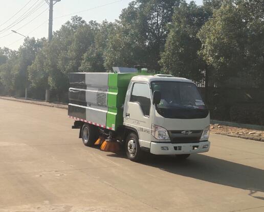 福田2轴扫路车