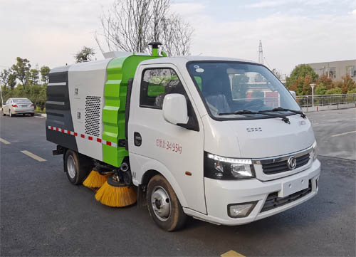 东风2轴扫路车