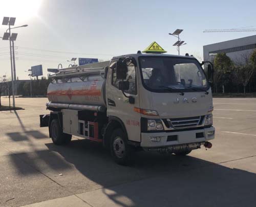 江淮4.5方加油车