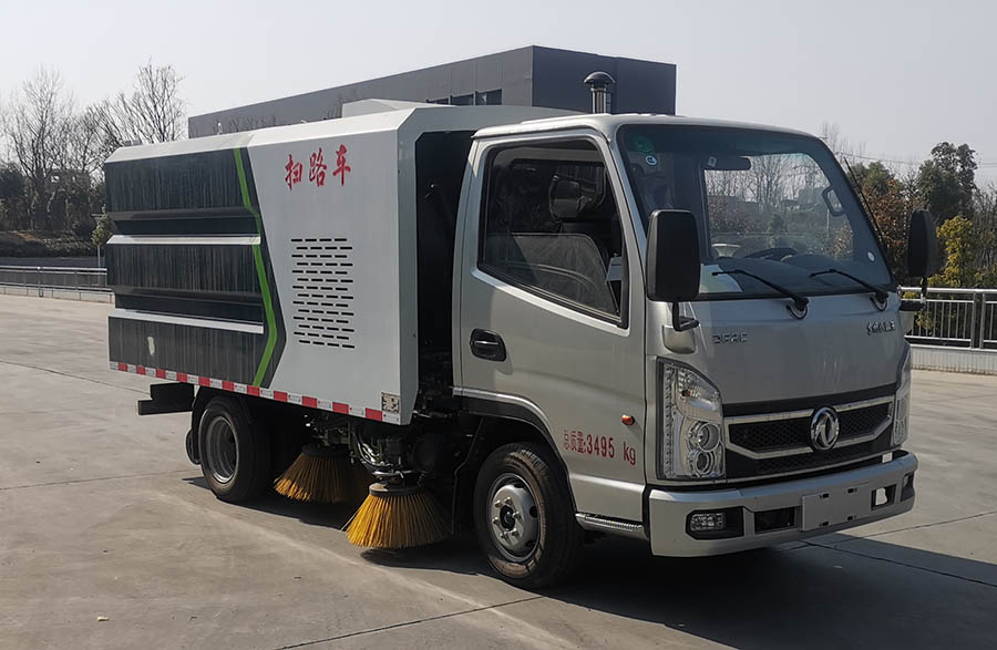 东风2轴扫路车