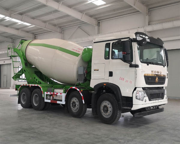 重汽7.9方混凝土搅拌运输车