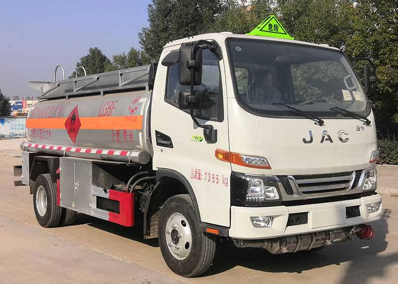 江淮4.25方加油车