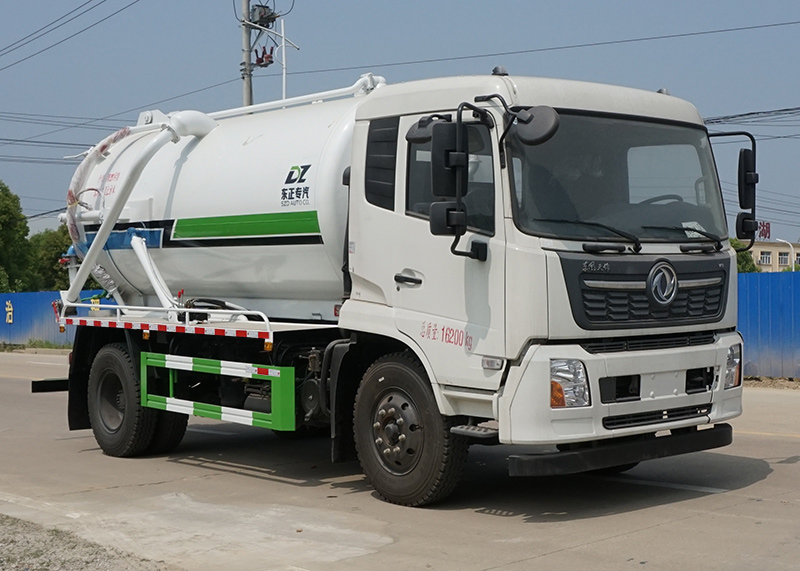 东风9.56方吸污车