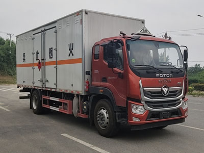 福田2轴易燃液体厢式运输车
