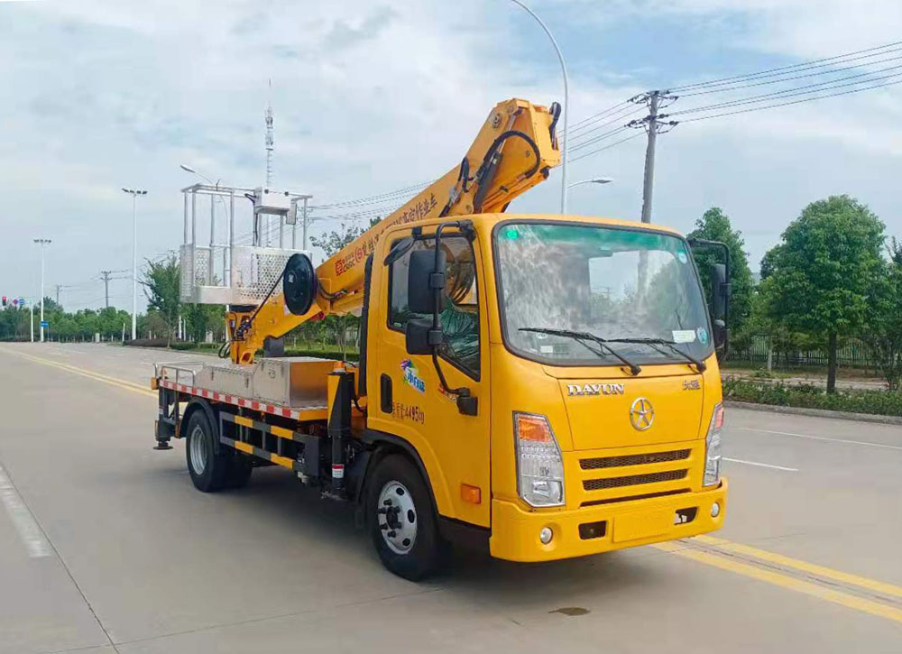 大运2轴高空作业车